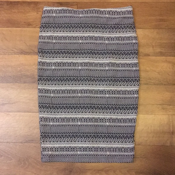 Zara Dresses & Skirts - Zara Skirt